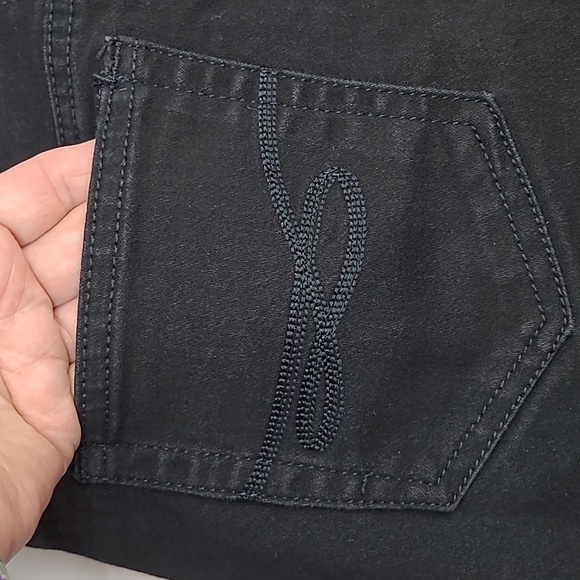NWOT STYLE & CO BLACK SLIM LEG STRETCH JEANS - Picture 6 of 15